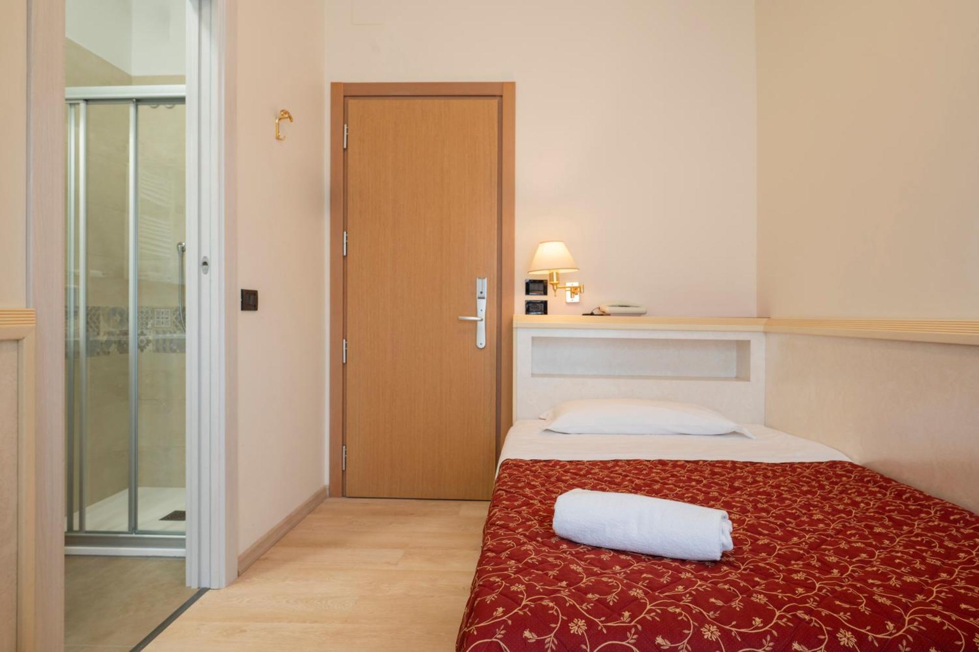 Hotel Mondial Porto Recanati Ngoại thất bức ảnh