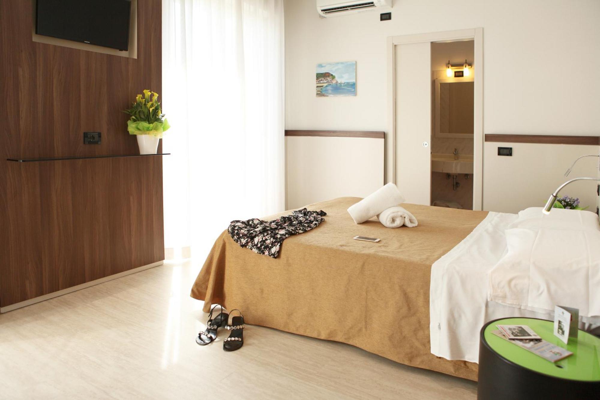 Hotel Mondial Porto Recanati Ngoại thất bức ảnh