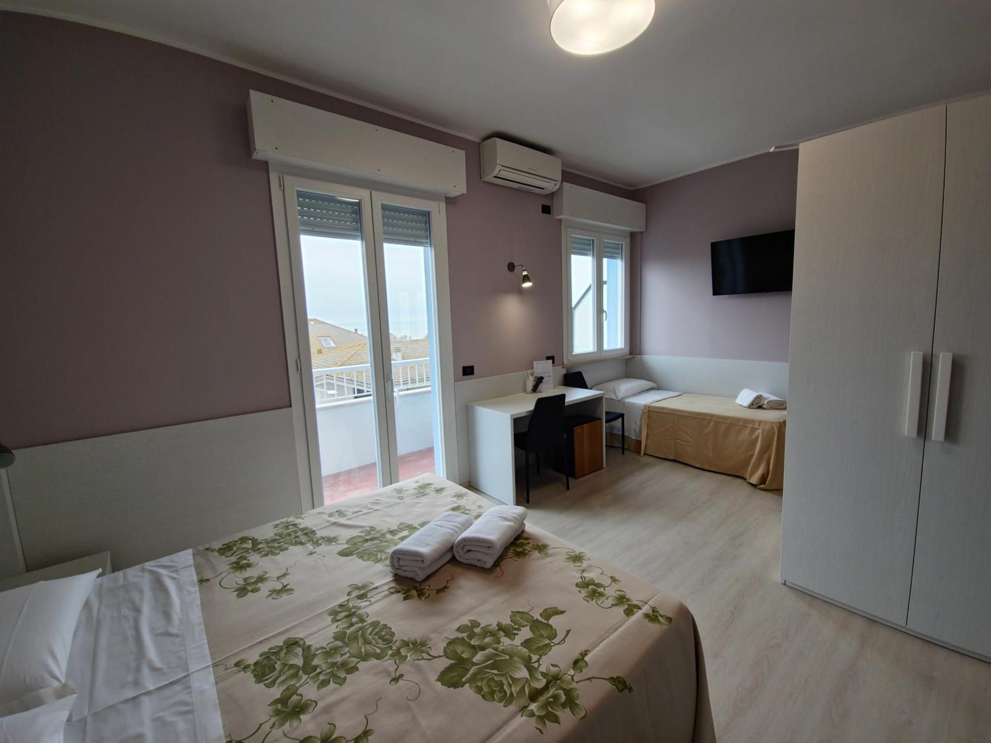Hotel Mondial Porto Recanati Ngoại thất bức ảnh