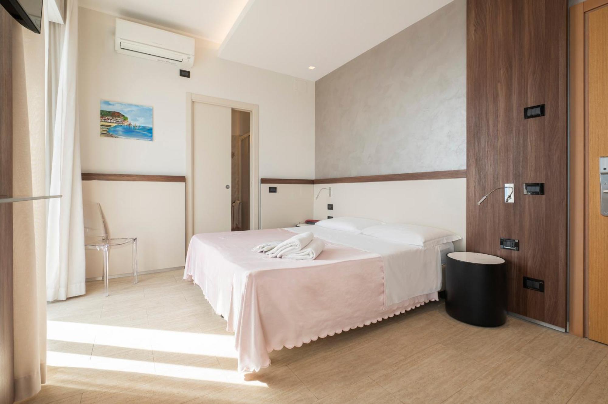 Hotel Mondial Porto Recanati Ngoại thất bức ảnh