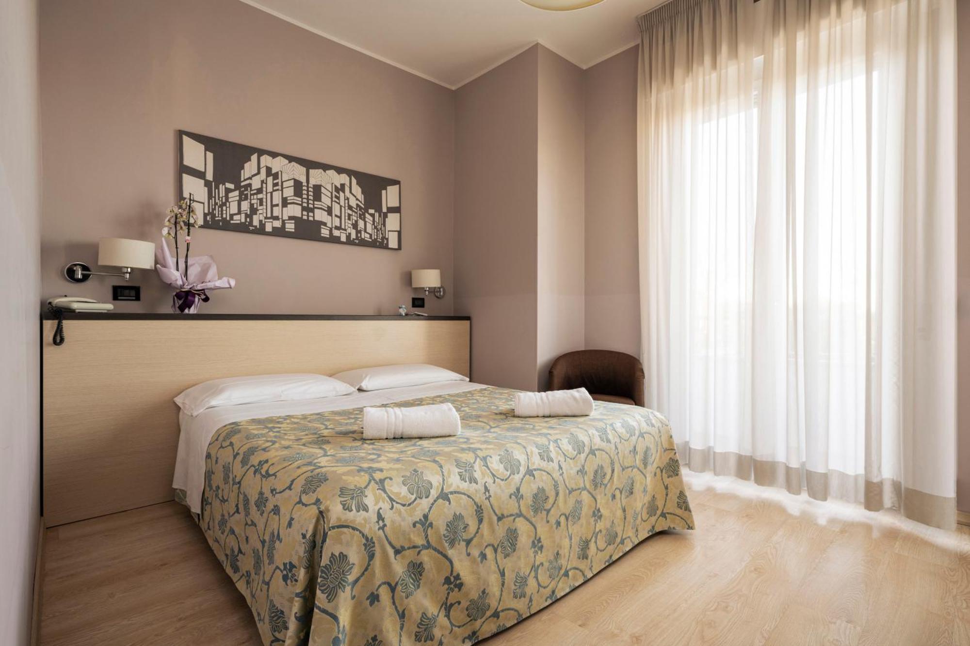 Hotel Mondial Porto Recanati Ngoại thất bức ảnh