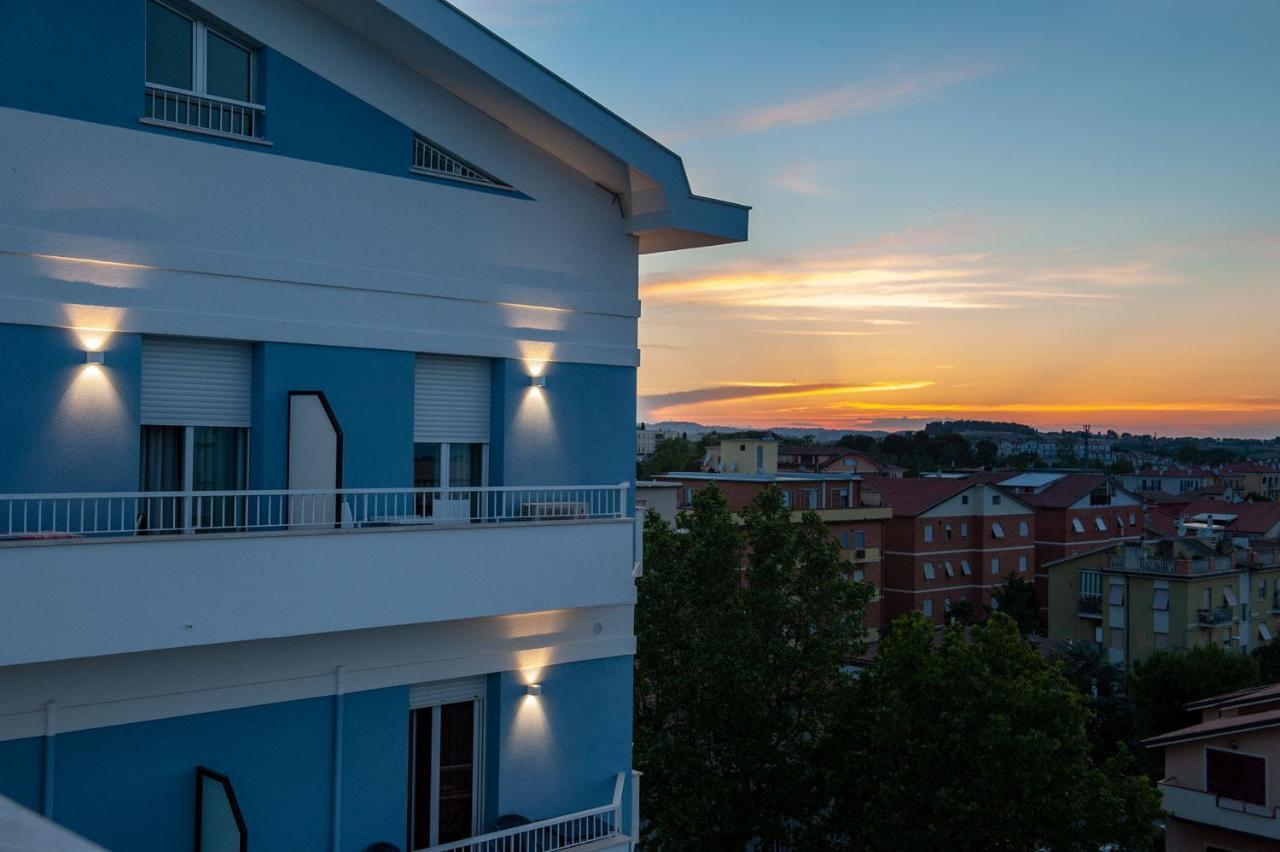 Hotel Mondial Porto Recanati Ngoại thất bức ảnh